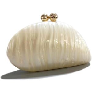 Elegant Cream Pearl Shell 🐚 Clutch with Gold Accents